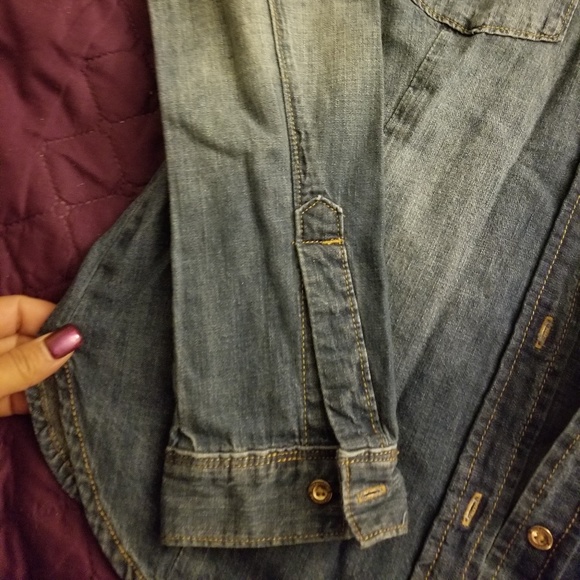 Long sleeve button up shirt - Picture 3 of 4